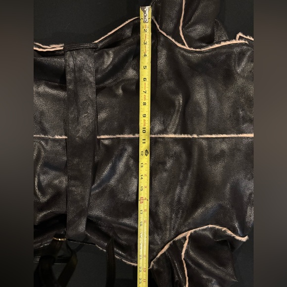 Venus Black and Pink faux fur Women's Trench Coat - Picture 9 of 11